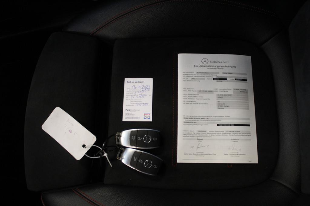 Mercedes-Benz CLA-Klasse Shooting Brake 180 AMG Orig. Ned/Au, 136 pk, Gebruikt, 4 cilinders, Zwart