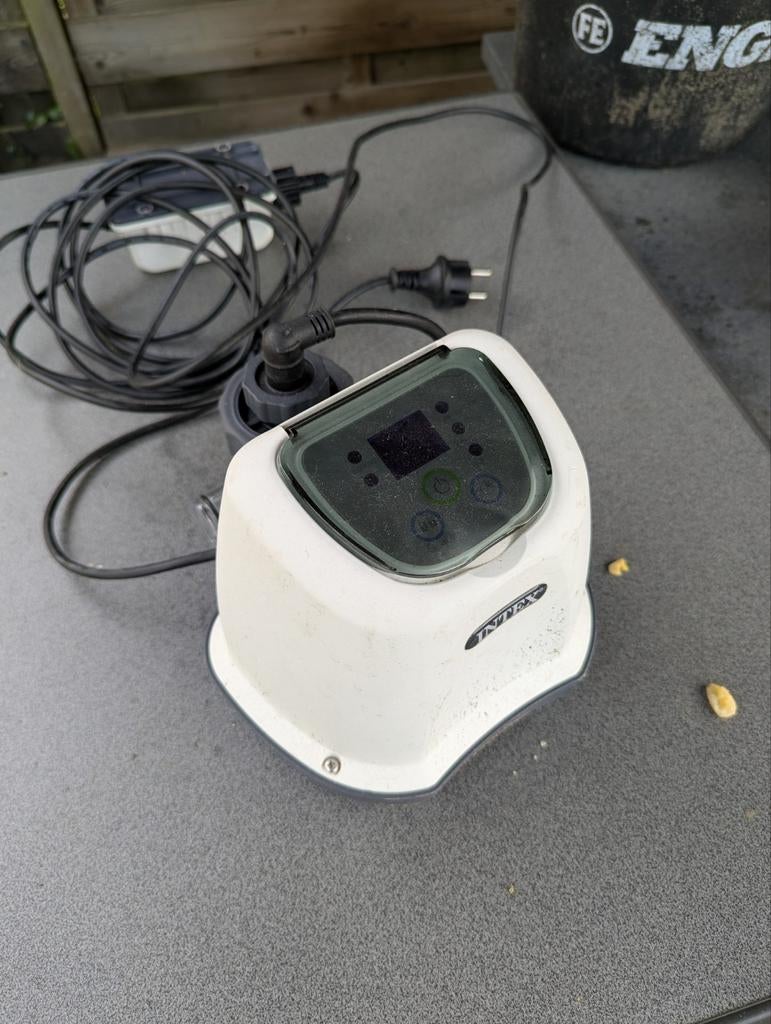 Intex filter en zoutwatersysteem, Ophalen, Gebruikt