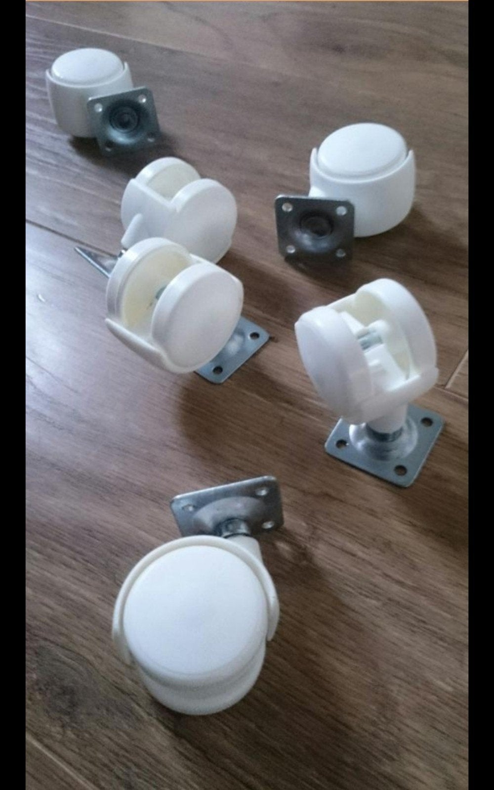 doos 400 stuks nieuwe zwenkwielen, Doe-het-zelf en Verbouw, Ophalen, Nieuw