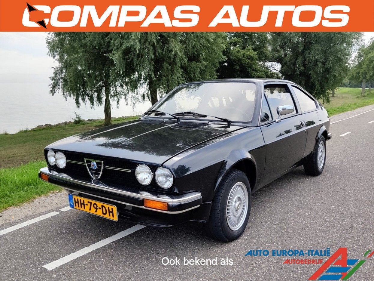 Alfa Romeo Alfasud 1.5 Sprint Veloce | Fully Restored, Auto's, Oldtimers, Voorwielaandrijving, Stof, Zwart, Bruin