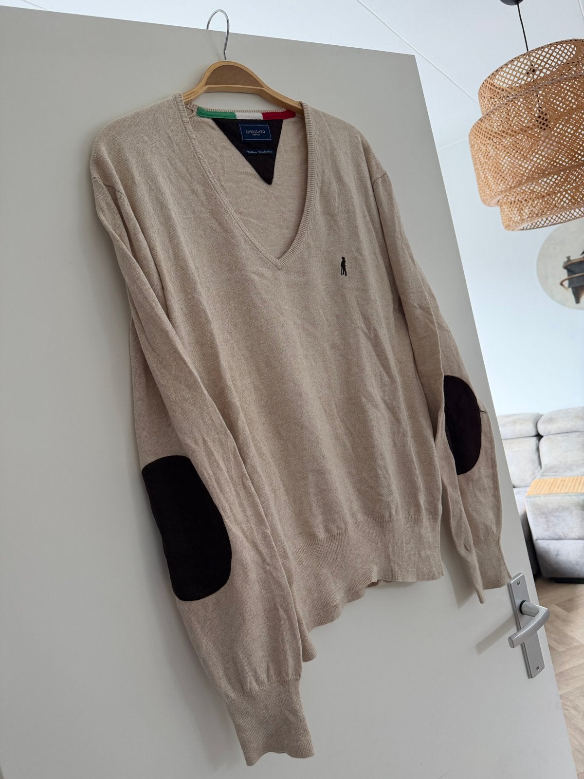 Cavallaro Napoli V-hals trui met elleboogstukken, Ophalen of Verzenden, Zo goed als nieuw, Maat 46 (S) of kleiner, Beige