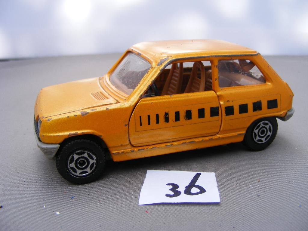 Renault 5 ts, corgi 1/36, (36), Ophalen of Verzenden, Zo goed als nieuw, Auto