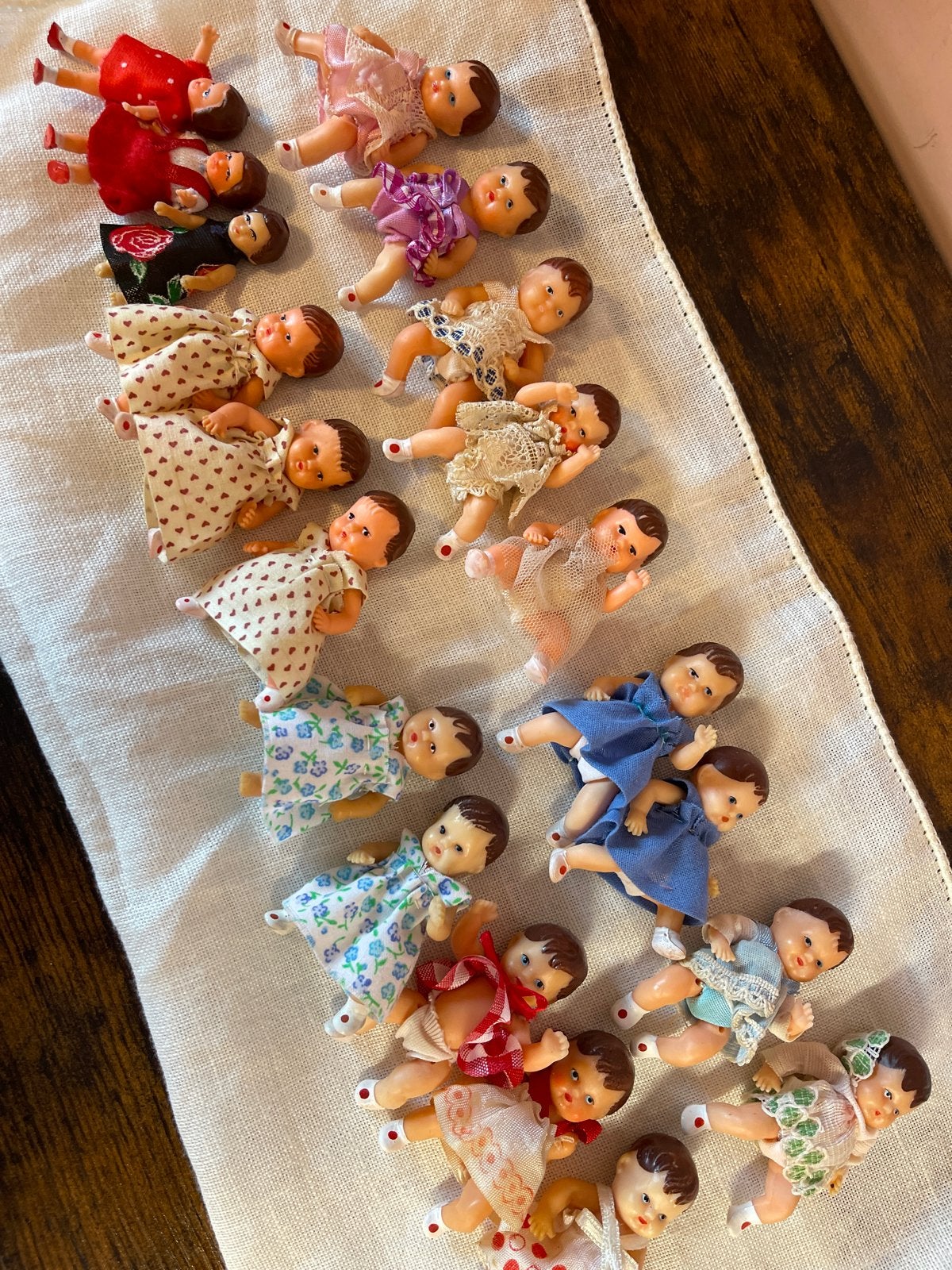 Vintage Ari baby's - Diverse Kleertjes, Ophalen of Verzenden, Gebruikt, Babypop
