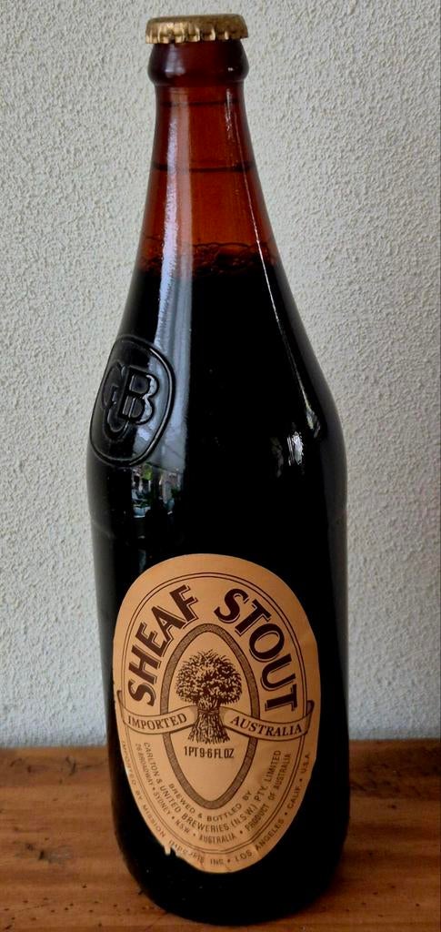 ZEER oude volle fles bier SHEAF STOUT imported  AUSTRALIE, Ophalen of Verzenden, Zo goed als nieuw, Flesje(s), Overige merken