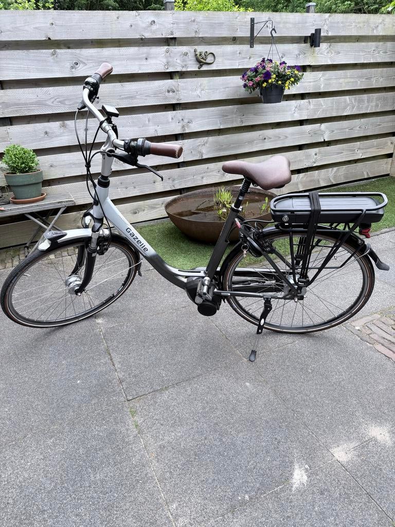 Gazelle orange-C8 E-bike, Ophalen, Gebruikt, 51 tot 55 cm, 50 km per accu of meer