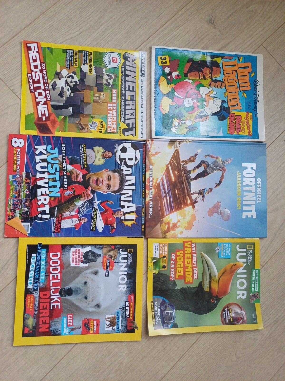 Tijdschriften alles €5 (voetbal, dieren, minecraft, fortnite, Ophalen of Verzenden, Zo goed als nieuw