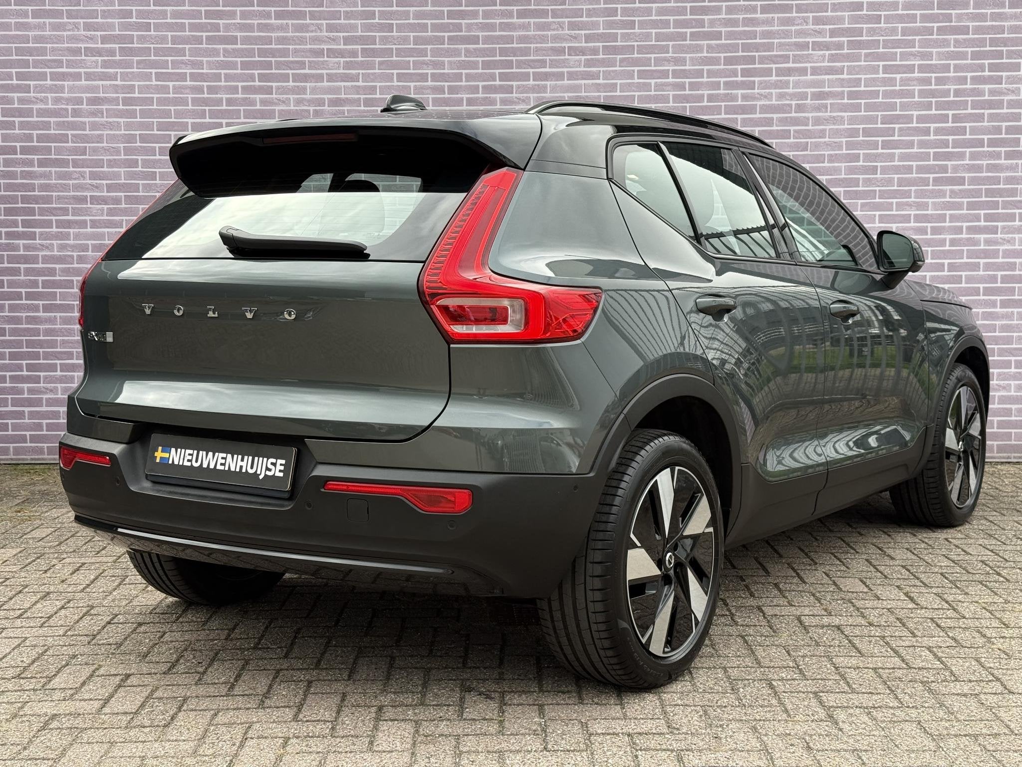 Volvo EX40 Single Motor Extended Range Ultra 82 kWh | SOH:10, Auto's, 12 maanden, Achterwielaandrijving, Leder en Stof, Origineel Nederlands