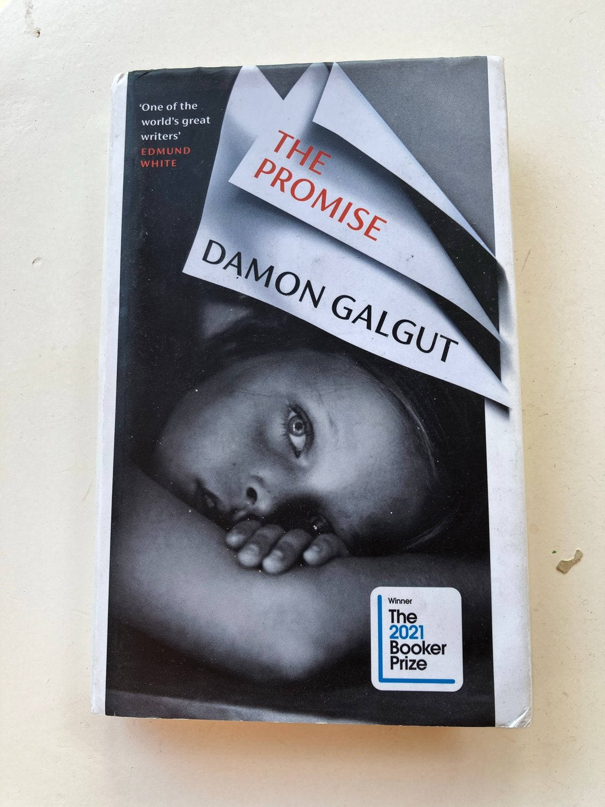 The Promise - Damon Galgut (Booker Prize 2021), Ophalen of Verzenden, Zo goed als nieuw, Wereld overig