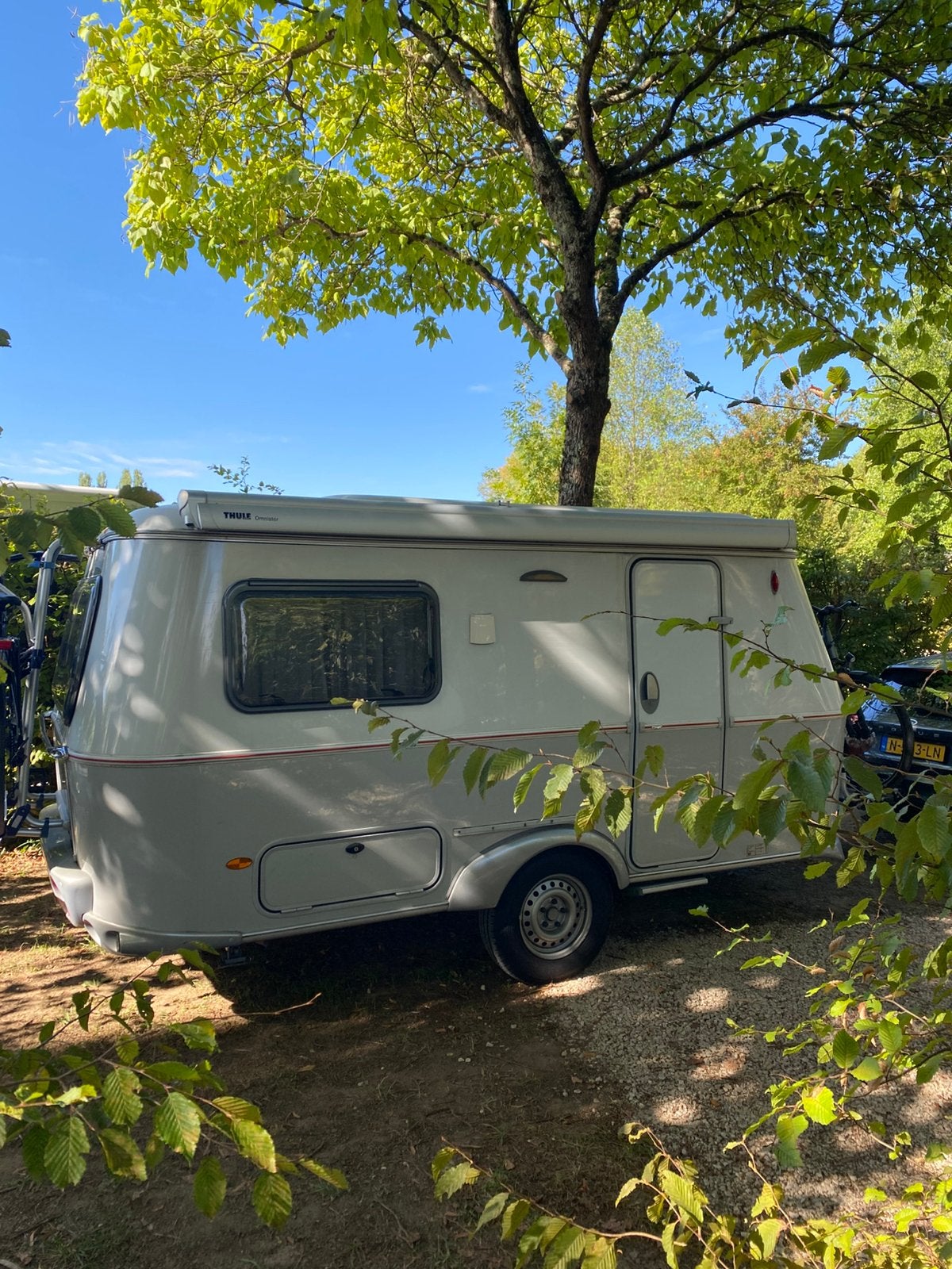 Eriba Touring Triton 418, Luifel, Dwarsbed, Treinzit, 750 - 1000 kg