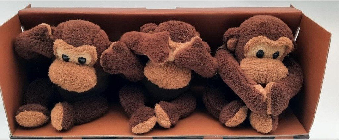 3 Wise Monkeys Aapjes knuffels Horen Zien en Zwijgen, Ophalen of Verzenden, Zo goed als nieuw, Aap, Klein (minder dan 20 cm)