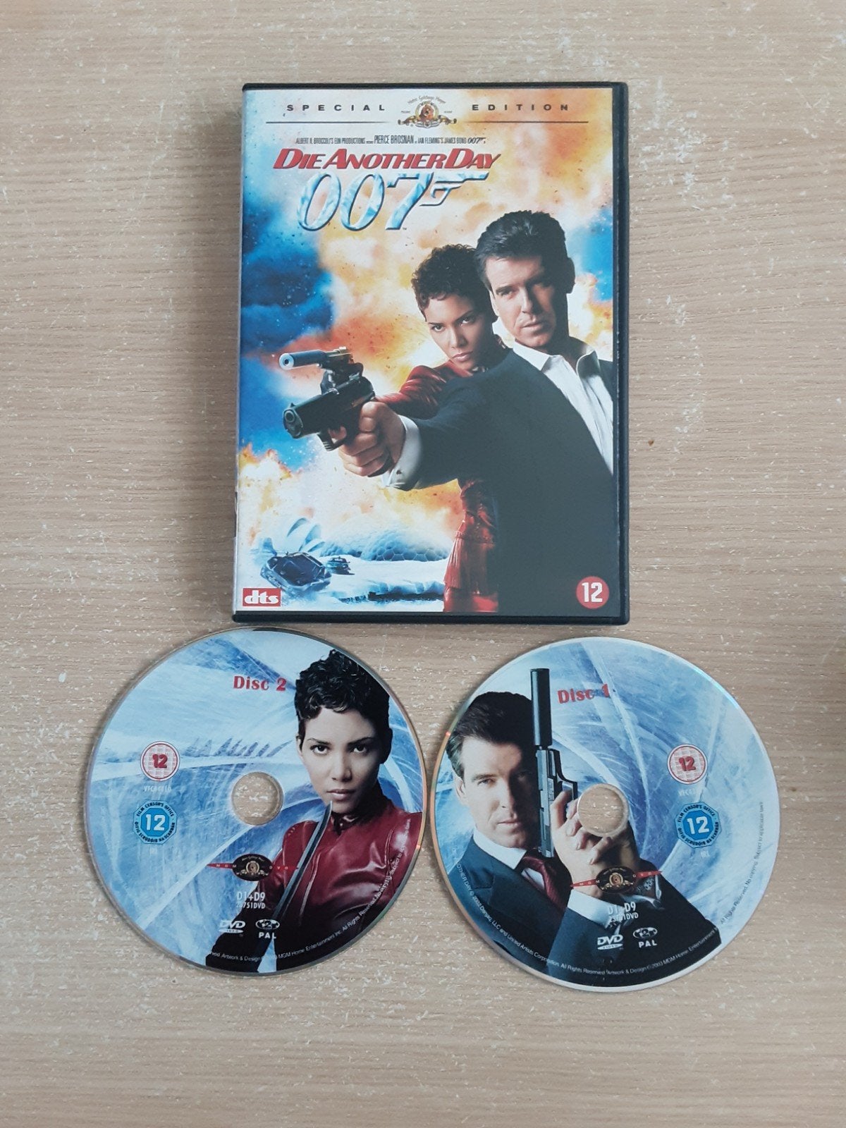Film Die Another Day 2-disc special, Engels, Nederlands, Actie, Ophalen of Verzenden