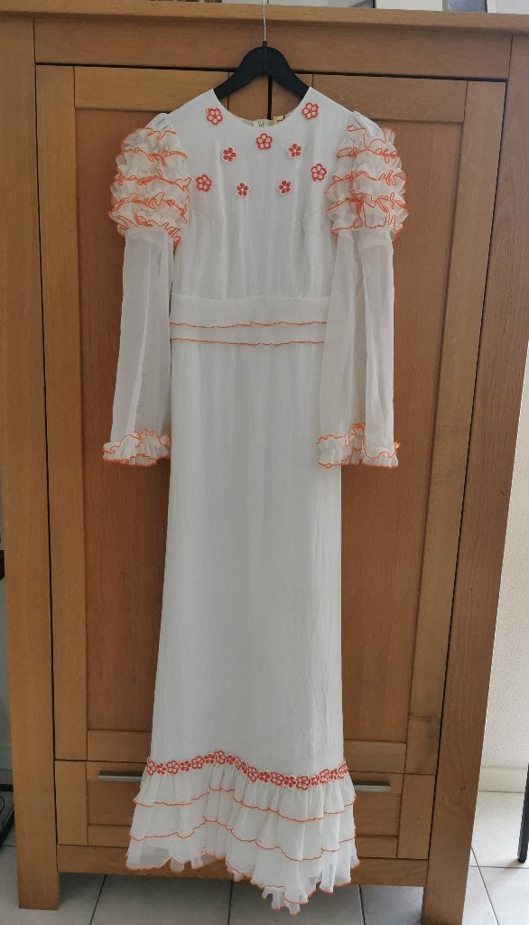Aparte jurk leuk voor carnaval of een feestje maat xs/s, Kleding | Dames, Carnavalskleding en Feestkleding, Ophalen of Verzenden