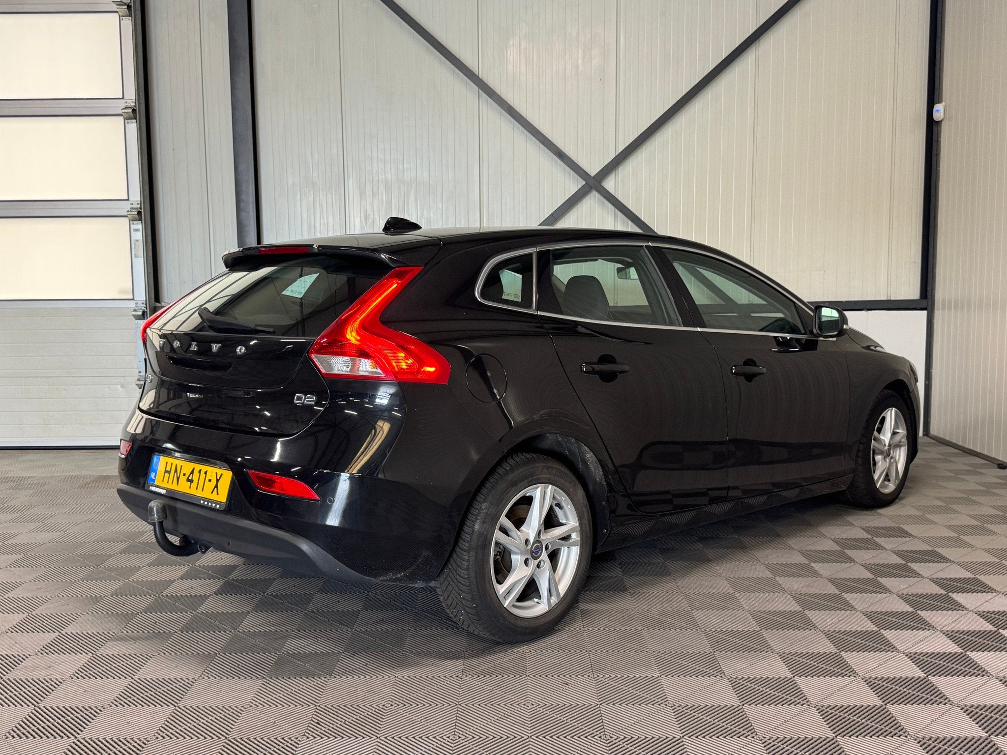 Volvo V40 2.0 D2 | R-Design Business | Navi | Trekhaak, Gebruikt, Euro 6, 4 cilinders, 1969 cc