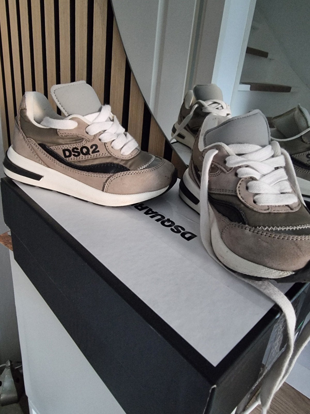 orgineel dsquared kinderen schoenen maat 24, Ophalen of Verzenden, Zo goed als nieuw