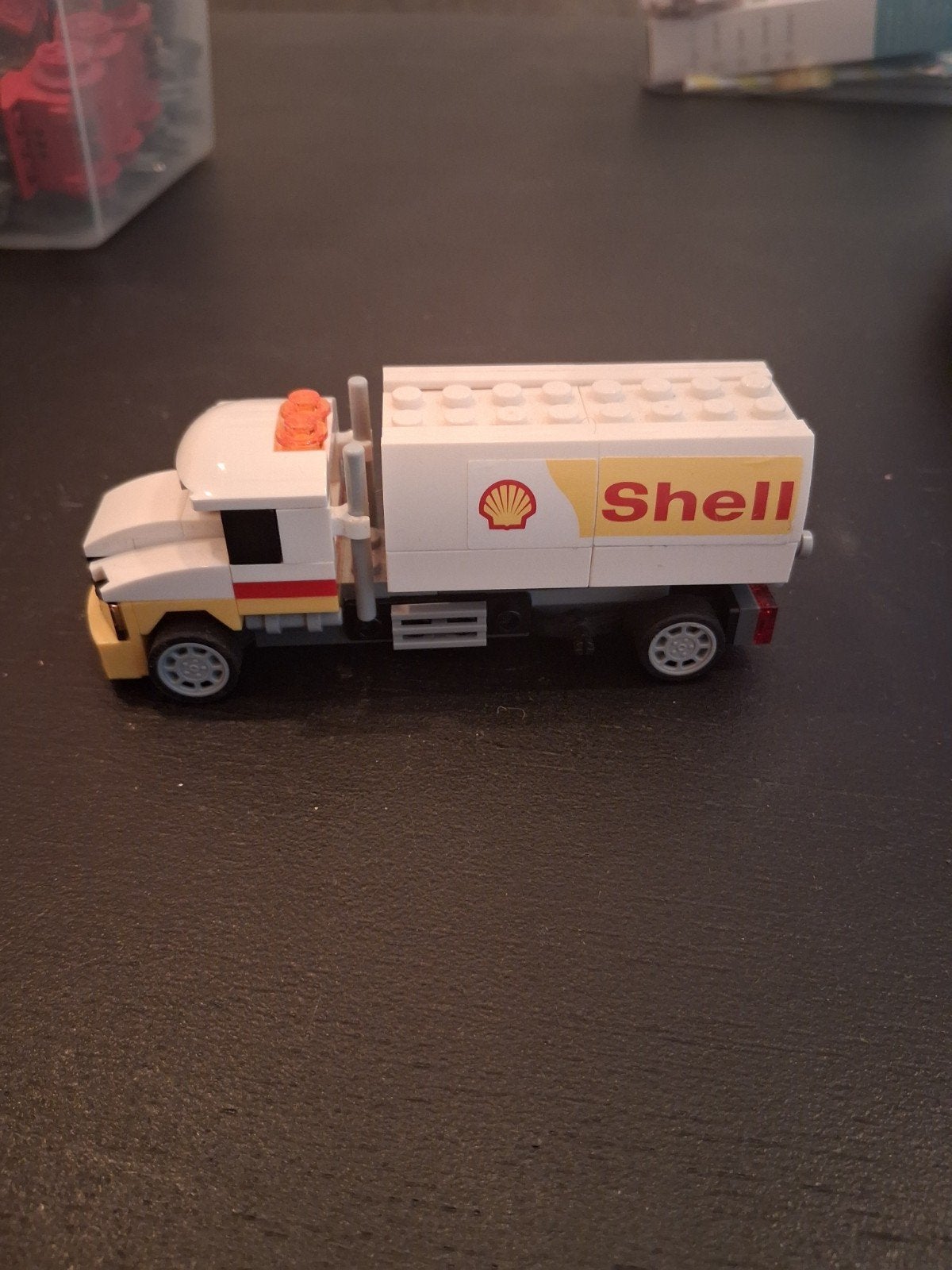 Lego Shell tankwagen met boekje, Ophalen of Verzenden, Zo goed als nieuw