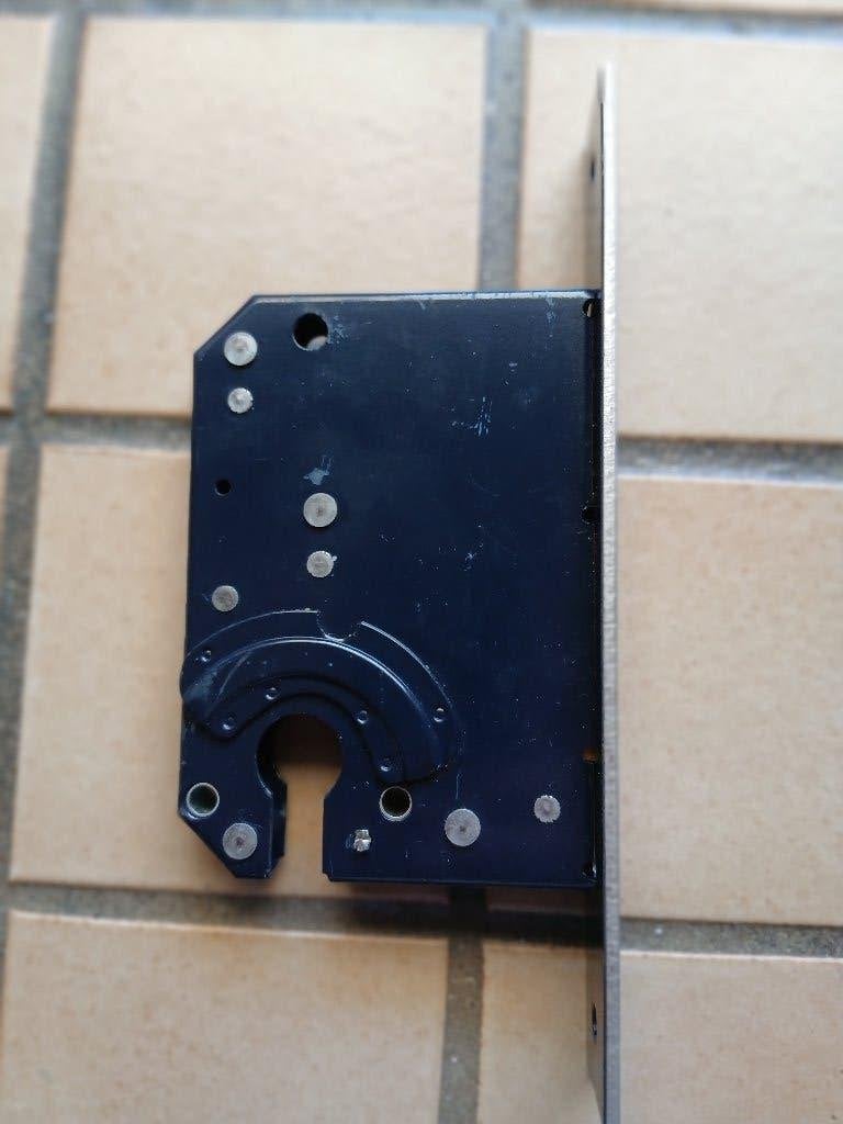 LIPS  Cilinderslot, Doe-het-zelf en Verbouw, Ophalen of Verzenden, Zo goed als nieuw, Rvs, Slot