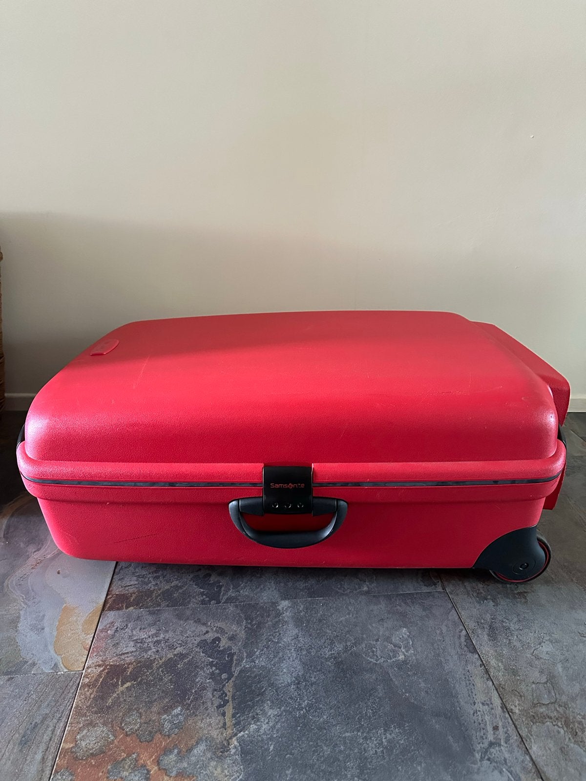 Samsonite Koffer Rood - Hard Kunststof 75x55x30, Gebruikt, Hard kunststof, 45 tot 55 cm, Slot