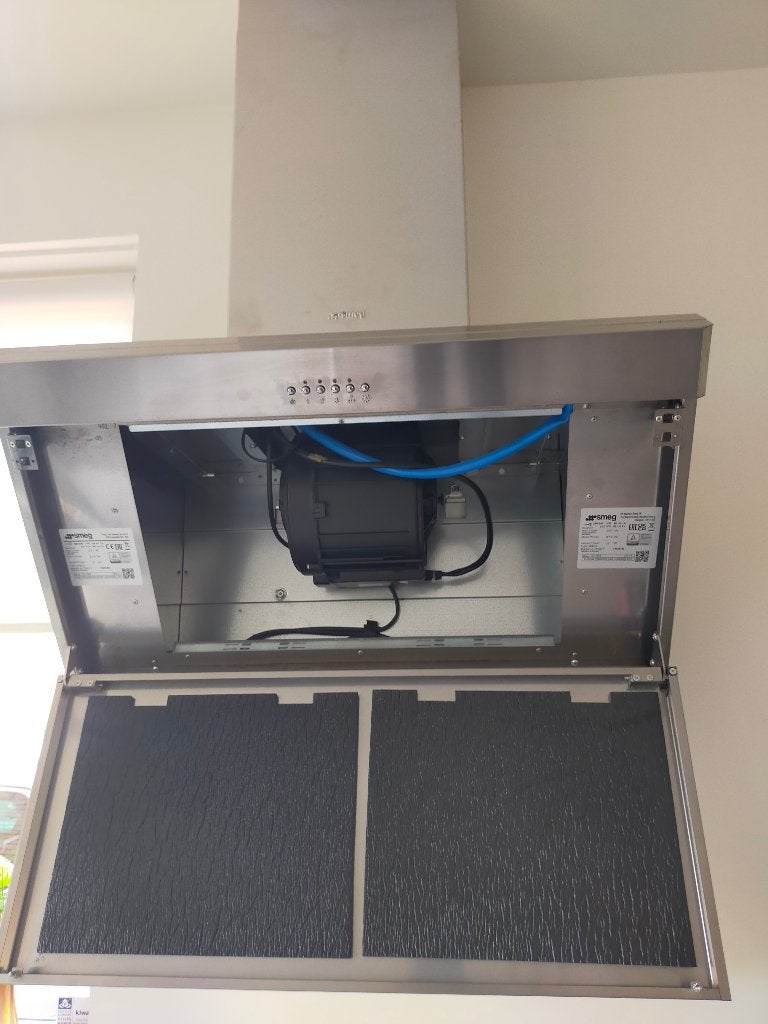 SMEG RVS schuine wandafzuigkap, Ophalen, Zo goed als nieuw