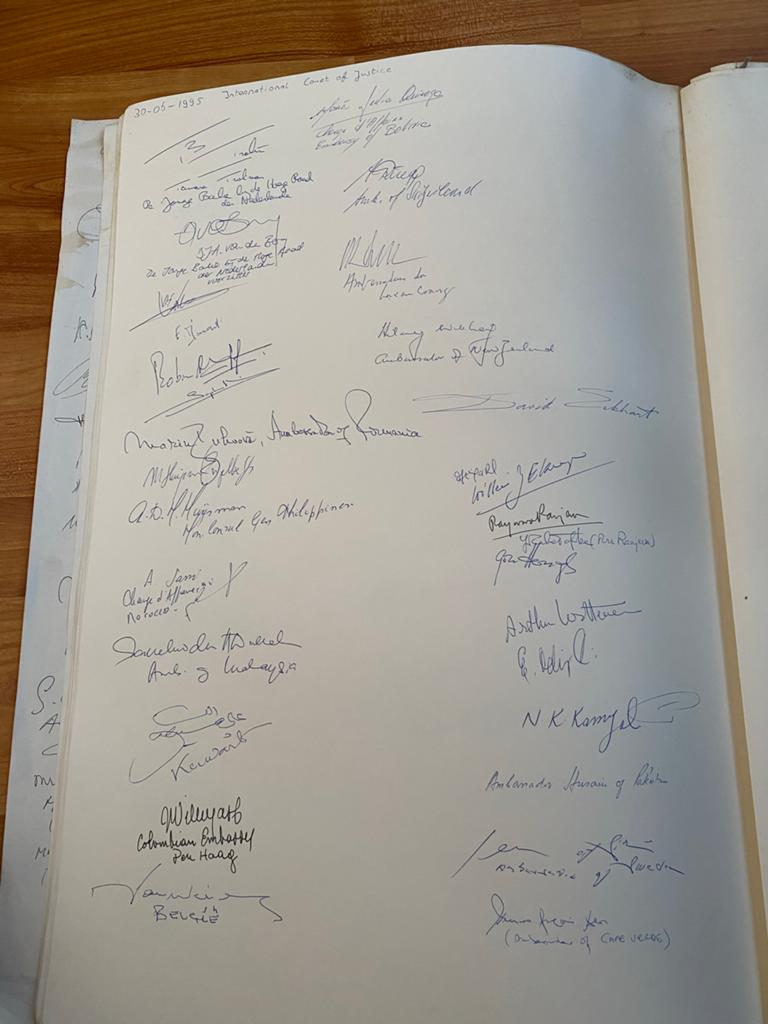 Unieke collectie: Handtekening Boek politieke handtekeningen, Ophalen of Verzenden