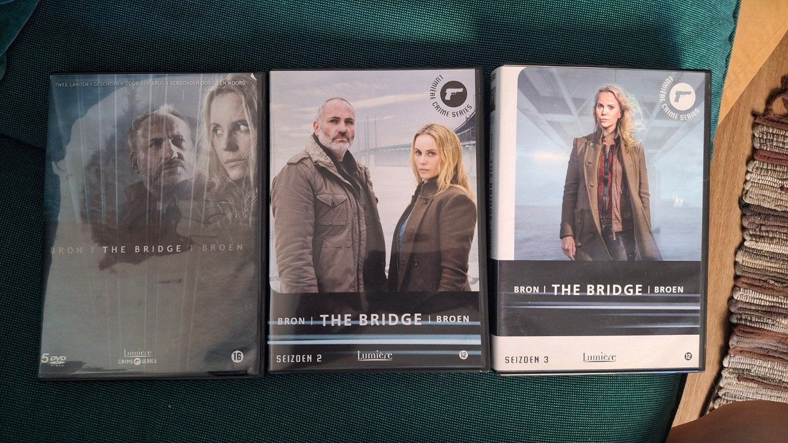 Bron | The Bridge - Seizoen 1, 2 en 3 DVD Boxset, Vanaf 16 jaar, Ophalen of Verzenden, Zo goed als nieuw, Detective en Krimi