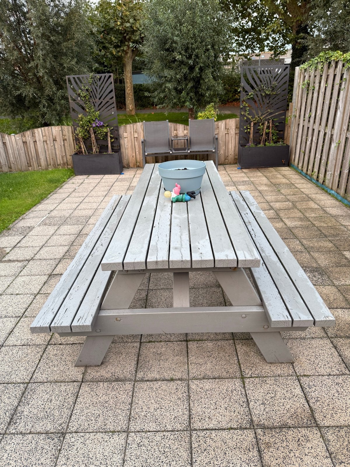 Grijze picknicktafel voor buiten 220 x 147 cm., Tuin en Terras, Ophalen of Verzenden, Gebruikt, Rechthoekig, Hout