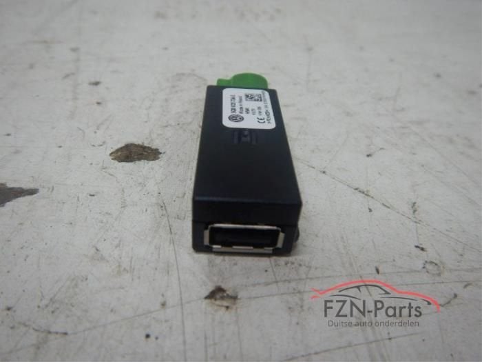 VW Golf 7 AUX/USB Aansluiting Multimedia, Ophalen of Verzenden, Gebruikt