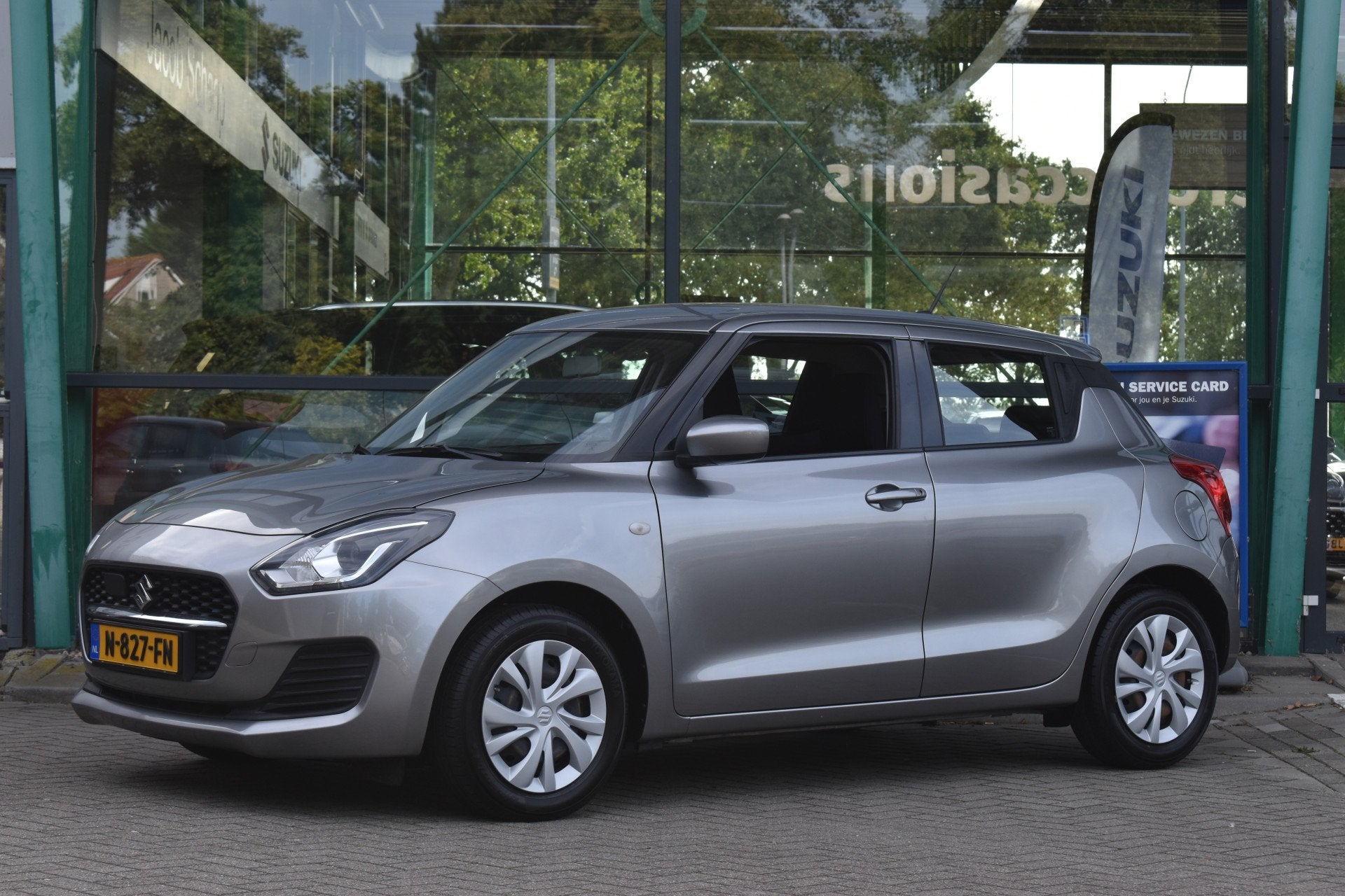 Suzuki Swift 1.2 Comfort Smart Hybrid Handgeschakeld 83pk |, Stof, Gebruikt, 4 cilinders, 400 kg