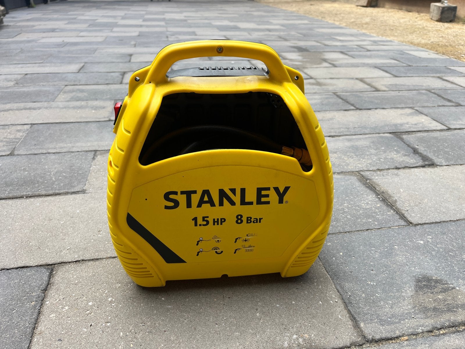 Stanley Compressor 1.5 HP 8 Bar - Compact, Ophalen, Gebruikt, 6 tot 10 bar, Minder dan 200 liter/min