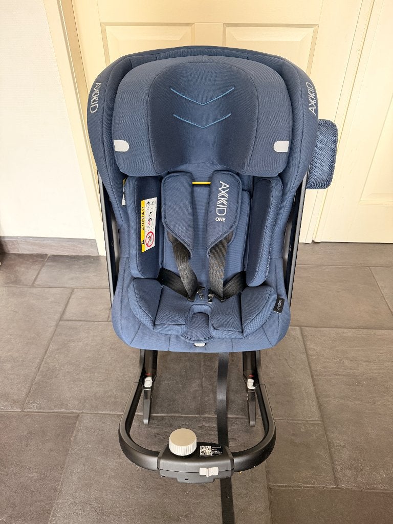 Axkid One 3 + Newborn - nieuwstaat (slechts 2x gebruikt!), Kinderen en Baby's, Afneembare rugleuning, Zo goed als nieuw, 9 t/m 36 kg