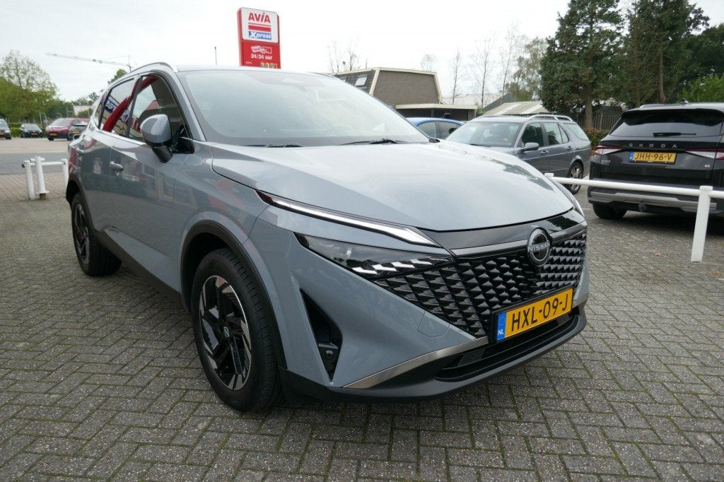 Nissan QASHQAI 1.3 MHEV X N-CONNECT 360 CAMERA/ADAPT.CRUISE/, Auto's, 4 cilinders, Met garantie (alle), 1365 kg, Bedrijf