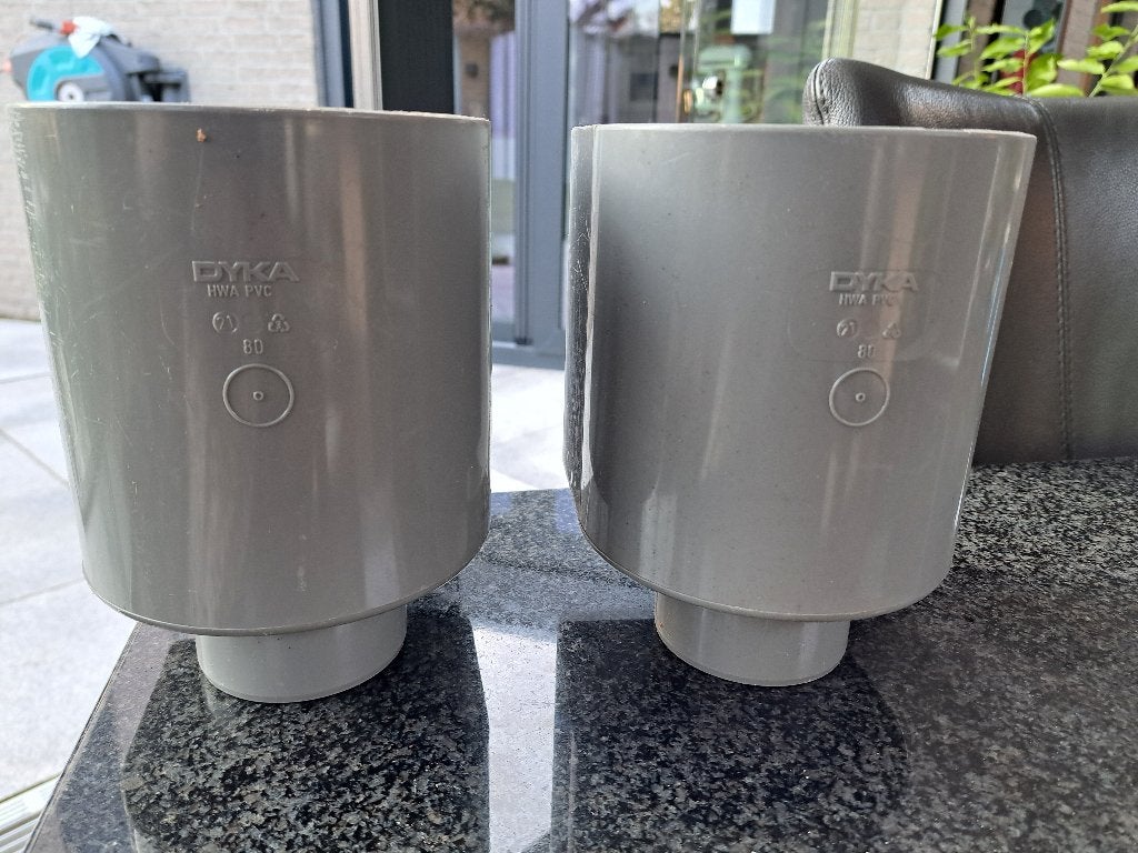 2 x vergaarbak voor waterafvoer 80 mm van Dyka, Afvoer, Pvc, Ophalen of Verzenden, Zo goed als nieuw
