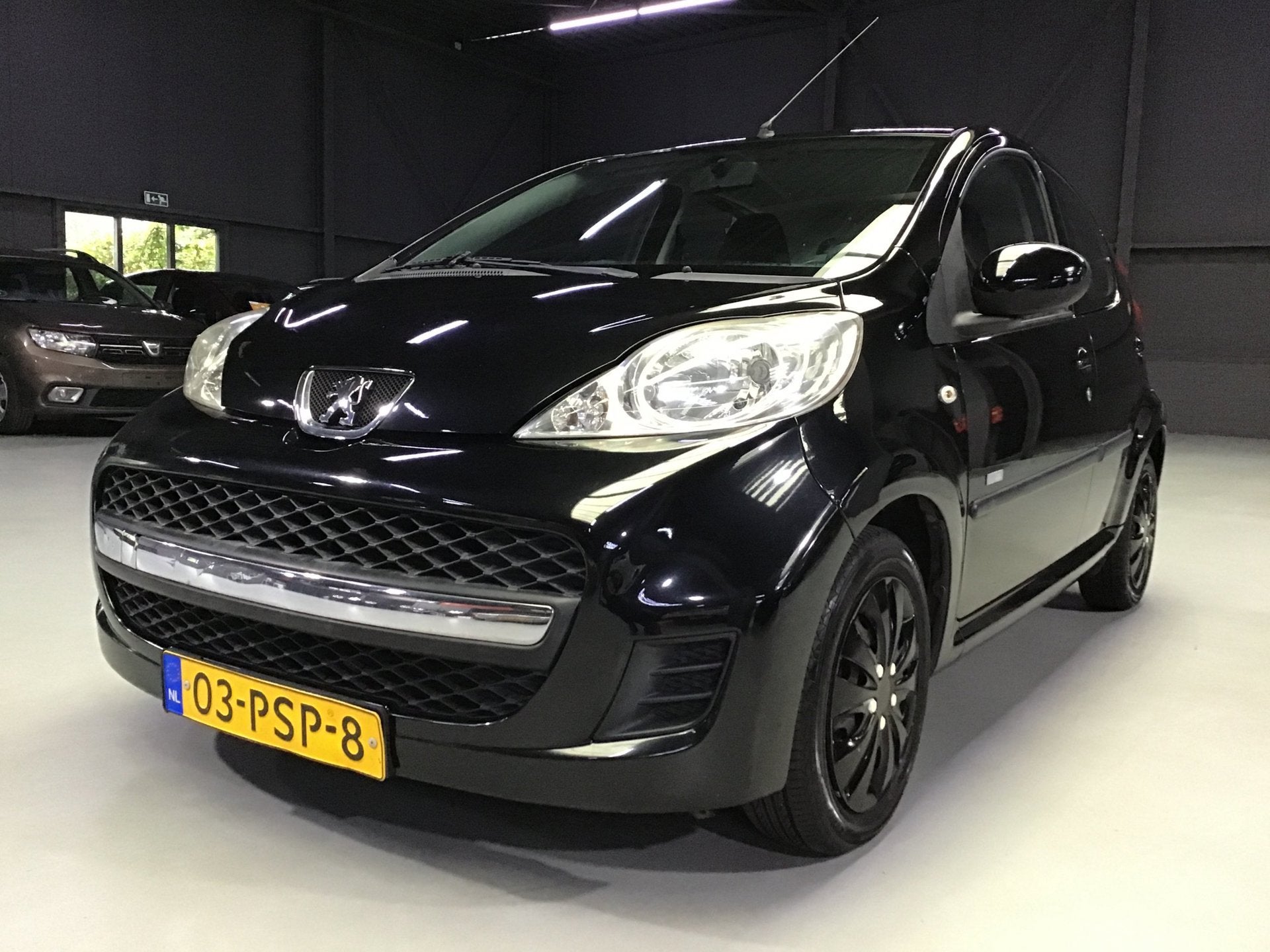 Peugeot 107 1.0-12V Millesim 200 I New Apk + Koppeling + Kln, Voorwielaandrijving, Euro 5, Stof, Gebruikt