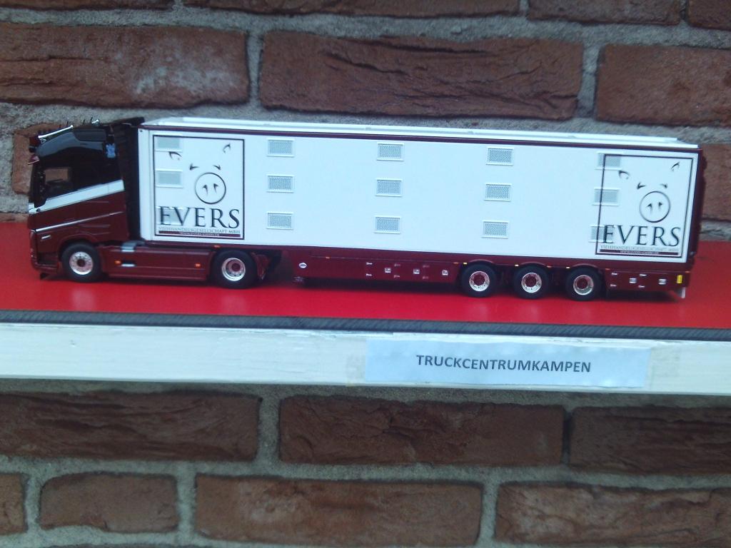 WSI  Volvo  FH5  Globetrotter  van  Evers., Ophalen of Verzenden, Nieuw, Bus of Vrachtwagen, Wsi