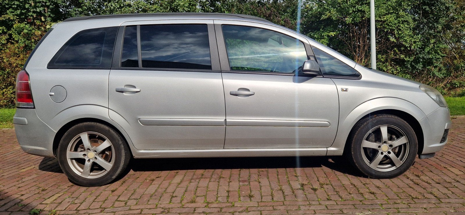 Opel Zafira 1.8i 16V 2006 7 persoons, 4 cilinders, 1403 kg, MPV, 140 pk
