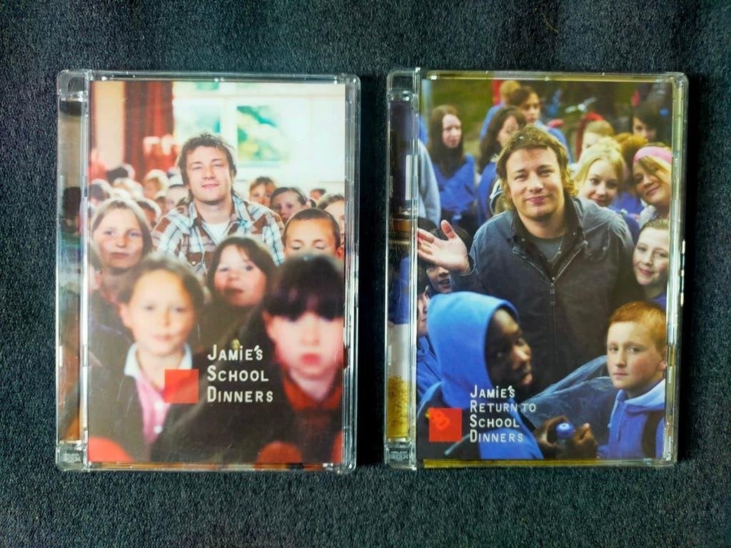 Jamie's School Dinners & Jamie's Return to School Dinners, Alle leeftijden, Ophalen of Verzenden, Zo goed als nieuw