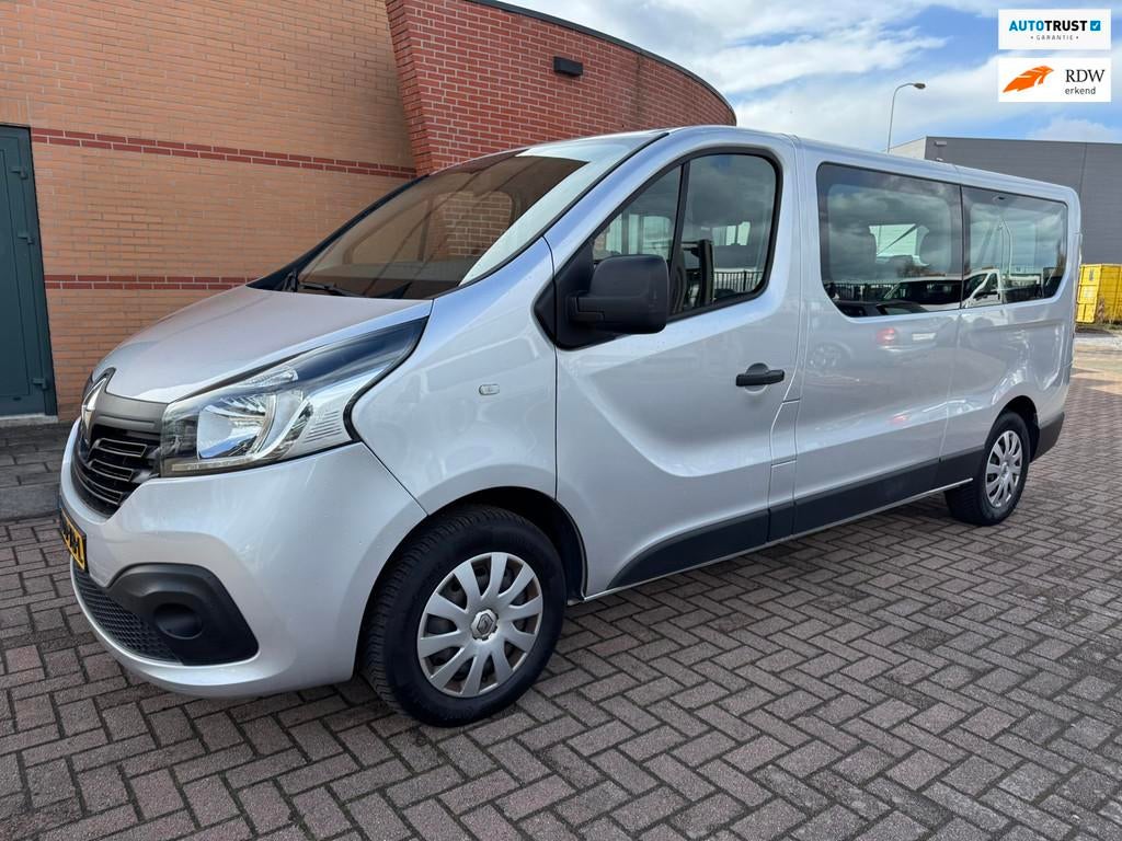 Renault Trafic Passenger 1.6 dCi Grand Expression Energy /MA, Auto's, Voorwielaandrijving, Stof, Gebruikt, 2000 kg