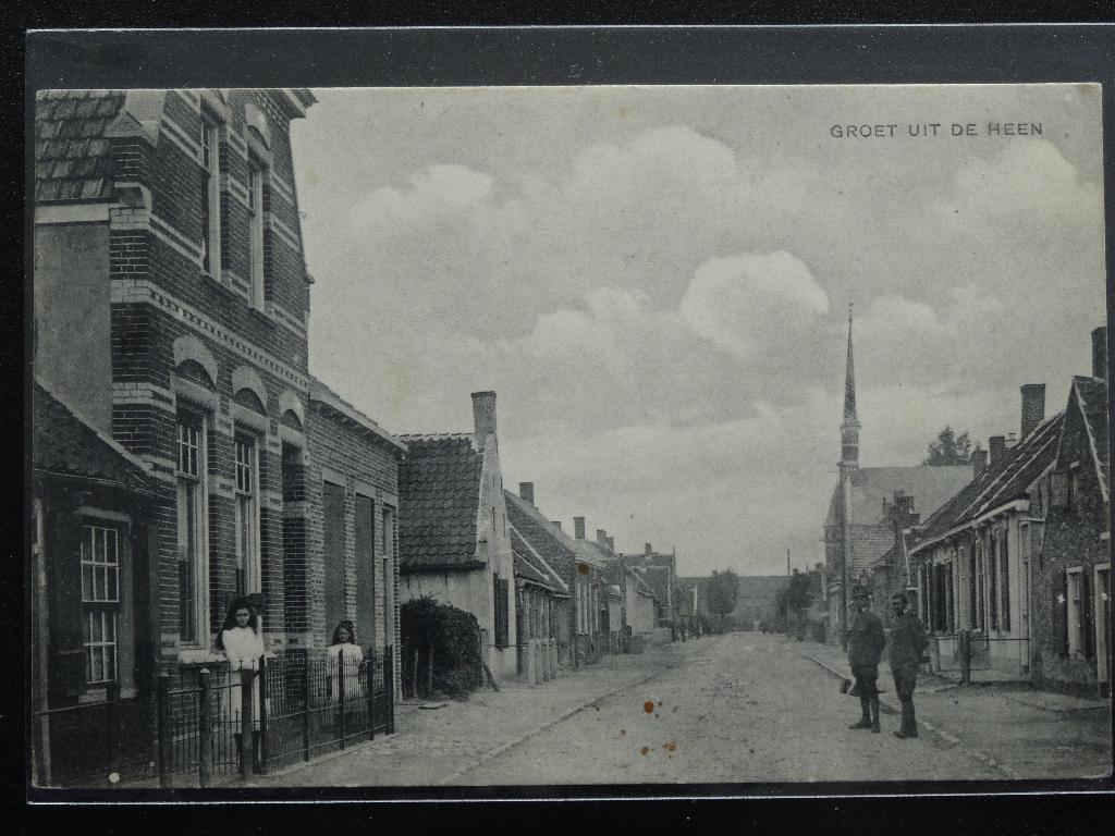DE HEEN  Steenbergen Militairen in het Straatbeeld 1914-1918, Verzamelen, Ansichtkaarten | Nederland, Gelopen, Noord-Brabant, Voor 1920