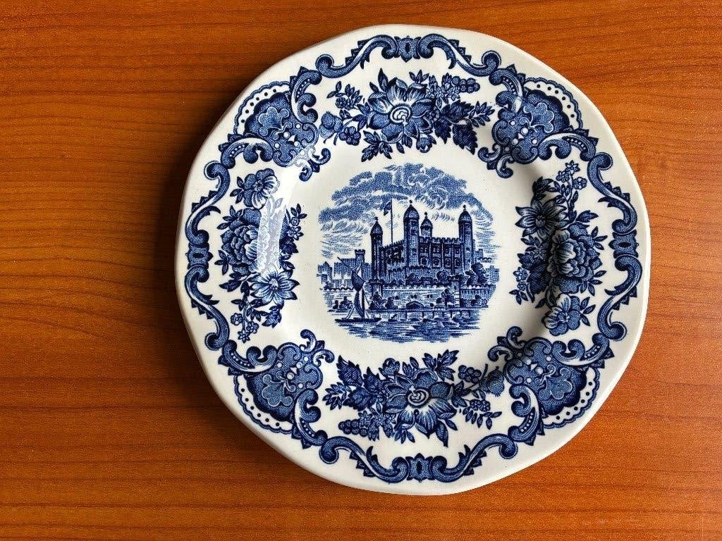Wedgwood porseleinen 12 gebakbordjes, Overige typen, Vintage, Ophalen of Verzenden, Zo goed als nieuw