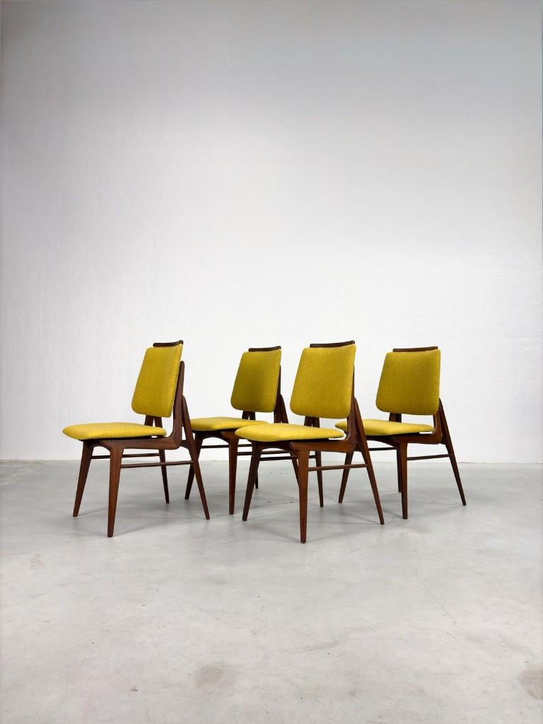 Set Mid-Century Eetkamerstoelen van AwA, Overige kleuren, Zo goed als nieuw, Vier, Stof