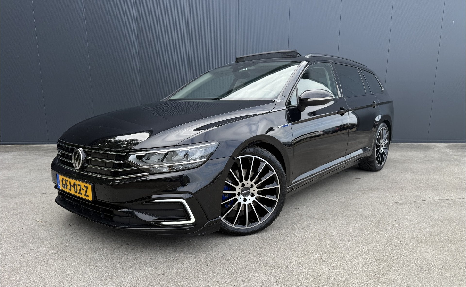 Volkswagen Passat Variant 1.4 TSI PHEV GTE MASSAGE STOEL NAV, Dealer onderhouden, Gebruikt, Euro 6, 4 cilinders