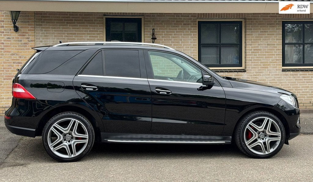 Mercedes-Benz M-klasse ML 350 4MATIC | FULL OPTIONS, Auto's, Mercedes-Benz, Automaat, Gebruikt, Zwart, Automatische klimaatregeling