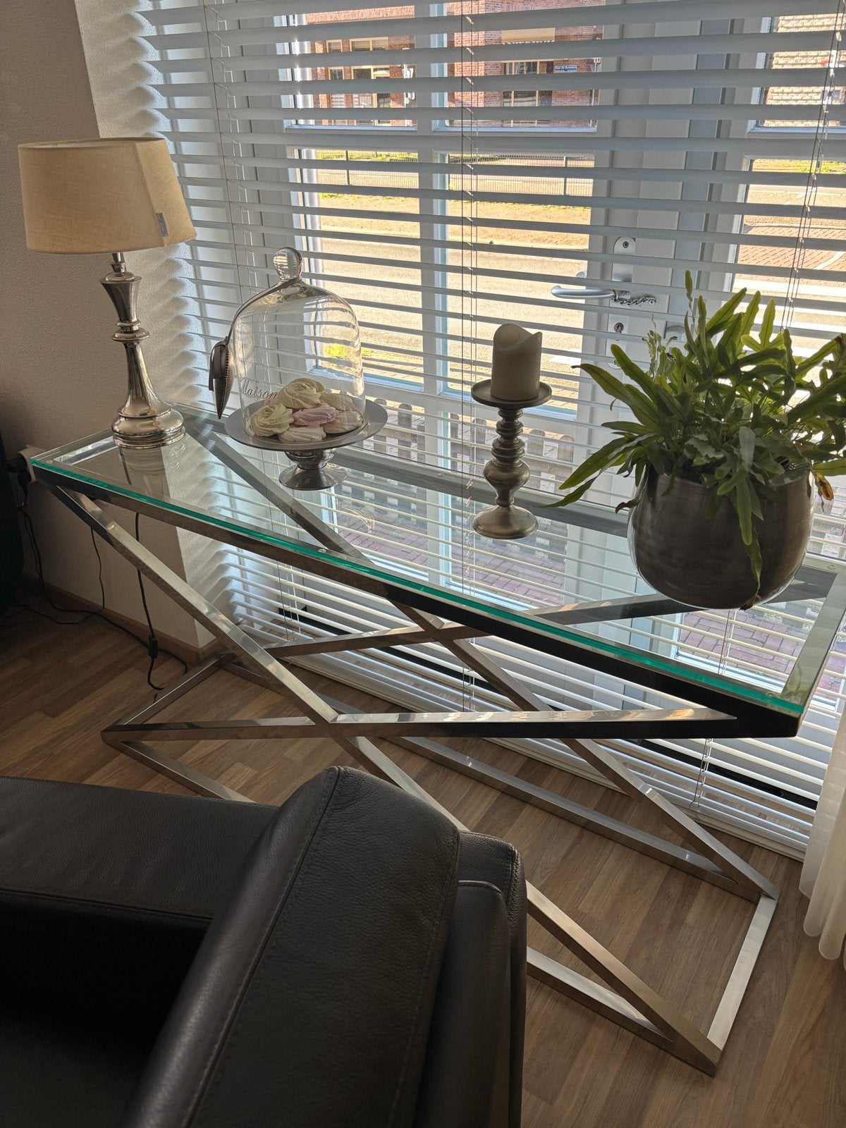 Mooie glazen sidetable - Nieuwstaat, Ophalen, 100 tot 150 cm, Glas, Zo goed als nieuw