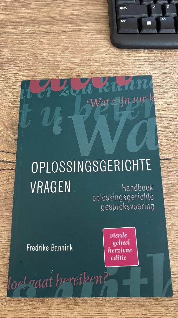 Oplossingsgerichte vragen, Overige vakken, Pearson, Ophalen of Verzenden, Zo goed als nieuw