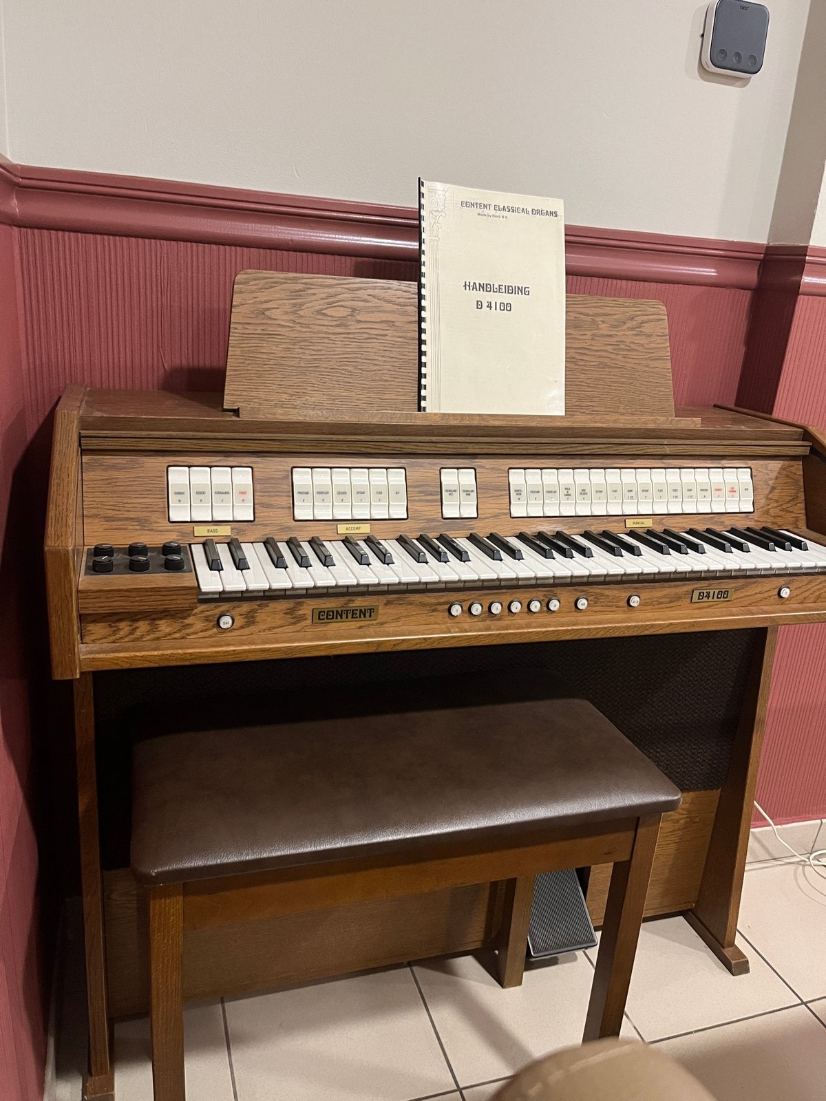 Content D4100 Klassiek Orgel met 1 klavier en bank, Ophalen, Gebruikt, 1 klavier, Orgel