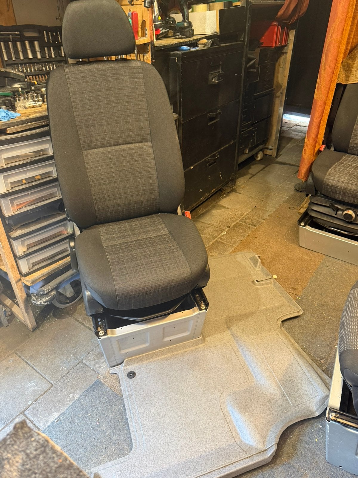 Gave bijrijdersbank voor mercedes sptinter 906/vw crafter, Ophalen, Gebruikt, Mercedes-Benz
