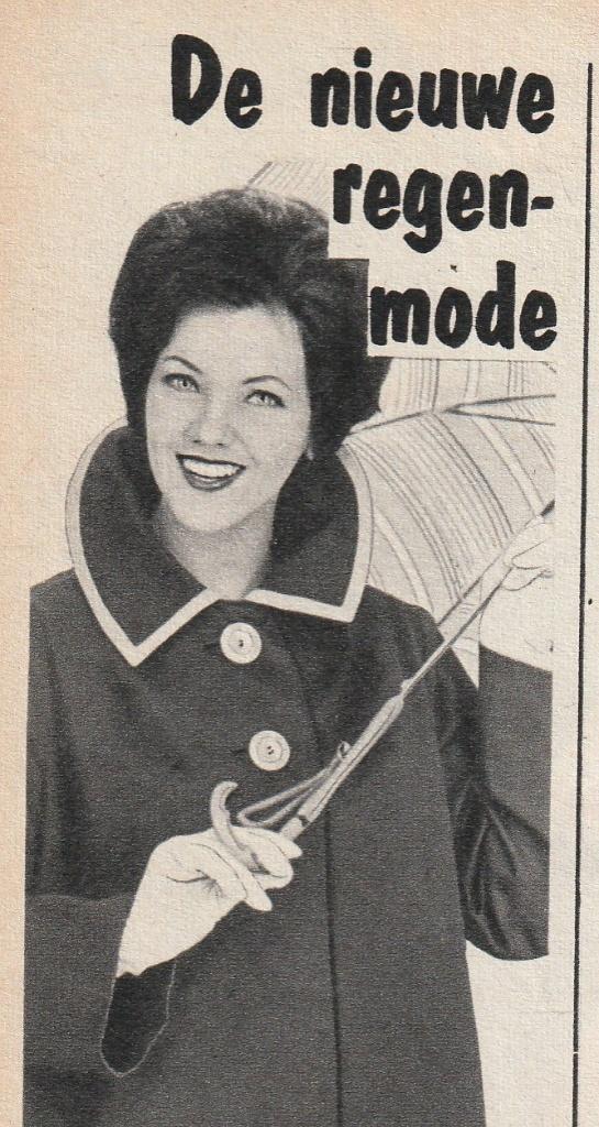 retro reclame 1962 Wehkamp damesmode leuke regenjas, Verzenden, Overige typen