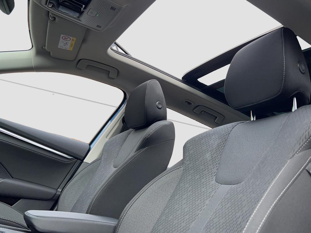 Skoda Octavia Combi 1.4 TSI iV PHEV Business Edition Plus |, Euro 6, Blauw, Lease, Octavia