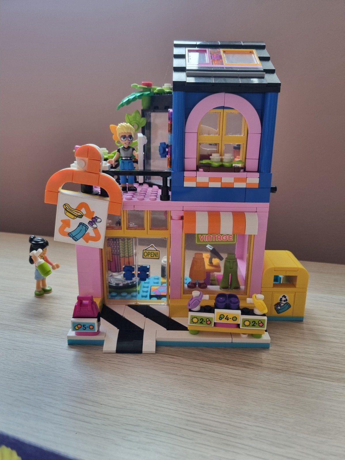LEGO Friends 42614 Vintage Kledingwinkel, Lego, Ophalen of Verzenden, Zo goed als nieuw, Compleet