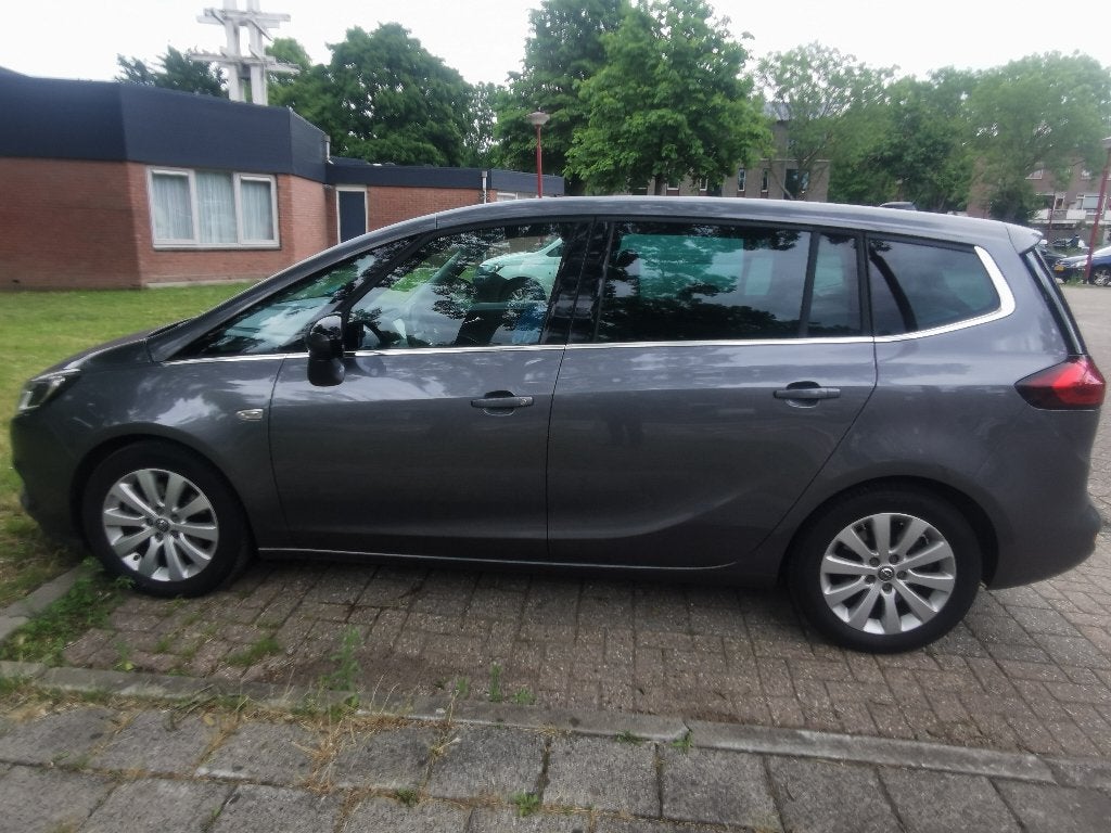 Opel Zafira 1.6 Ecoflex 136pk 2019-04 Grijs, Euro 6, 4 cilinders, 1564 kg, Particulier