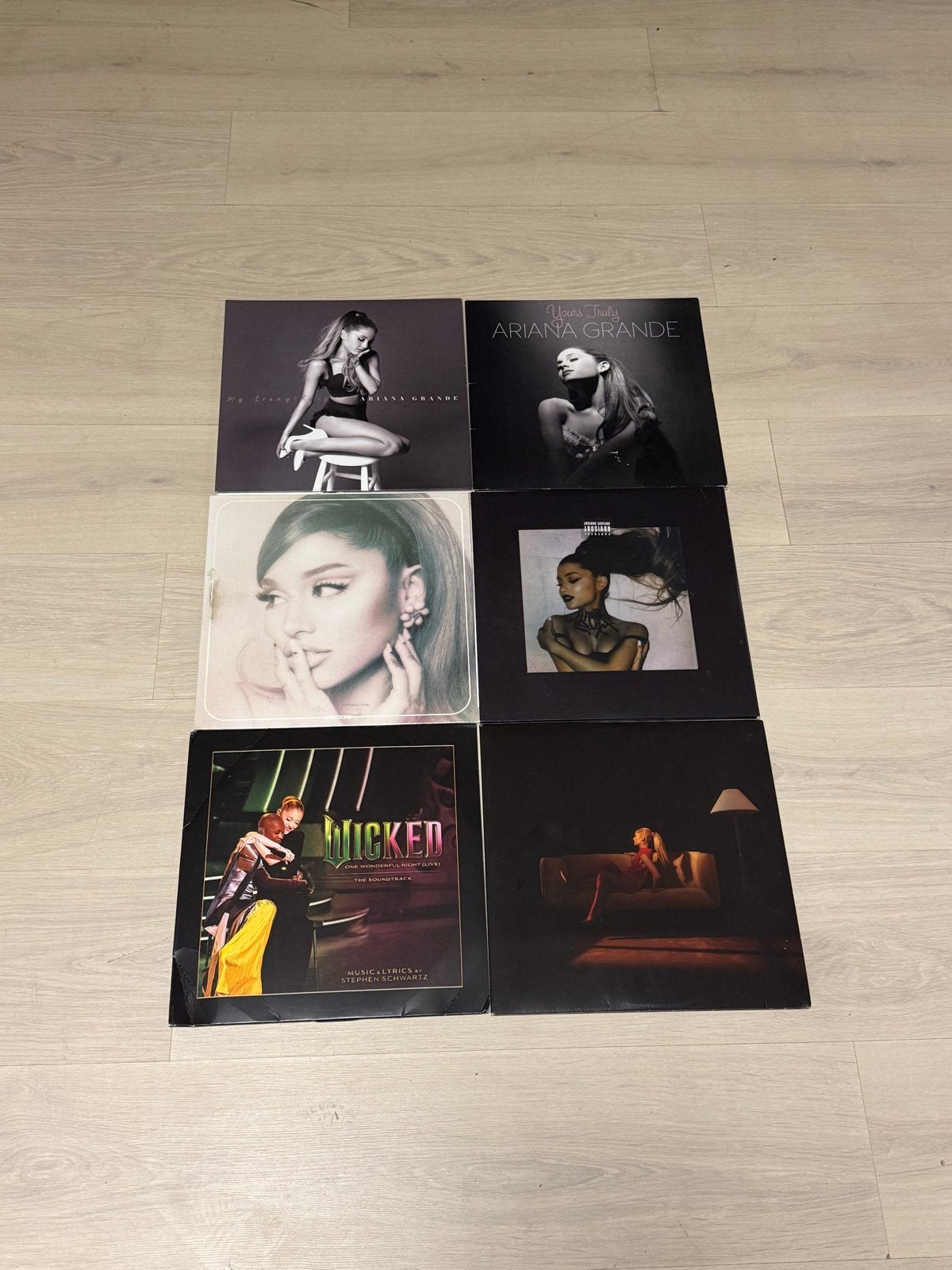 Ariana Grande Vinyl Collectie (6 LP's), LP, Gebruikt, Pop, Colored vinyl